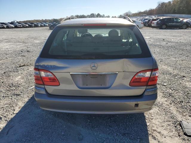 Mercedes-Benz E-Class 320 Image 2