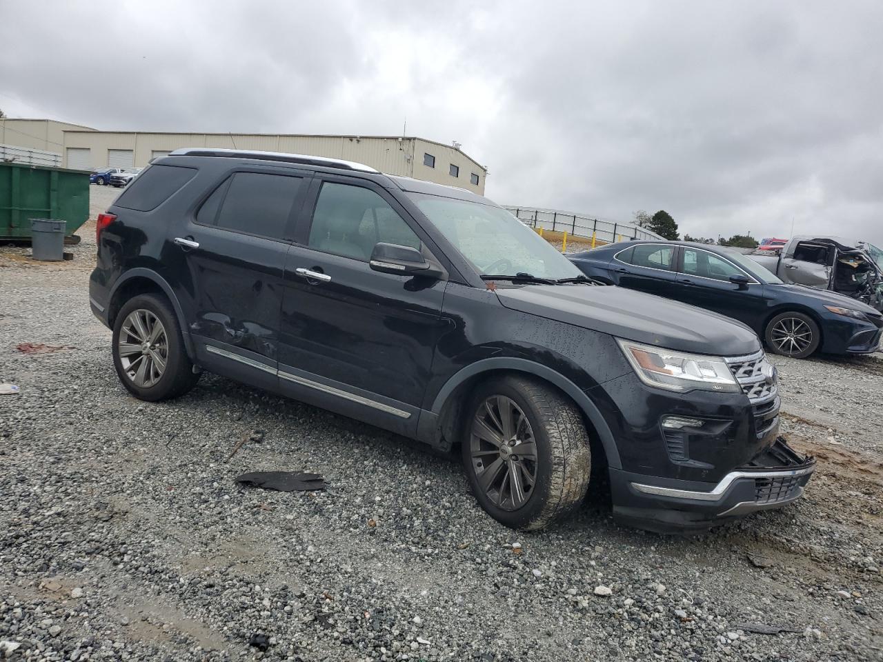 Ford Explorer Limited Image 8
