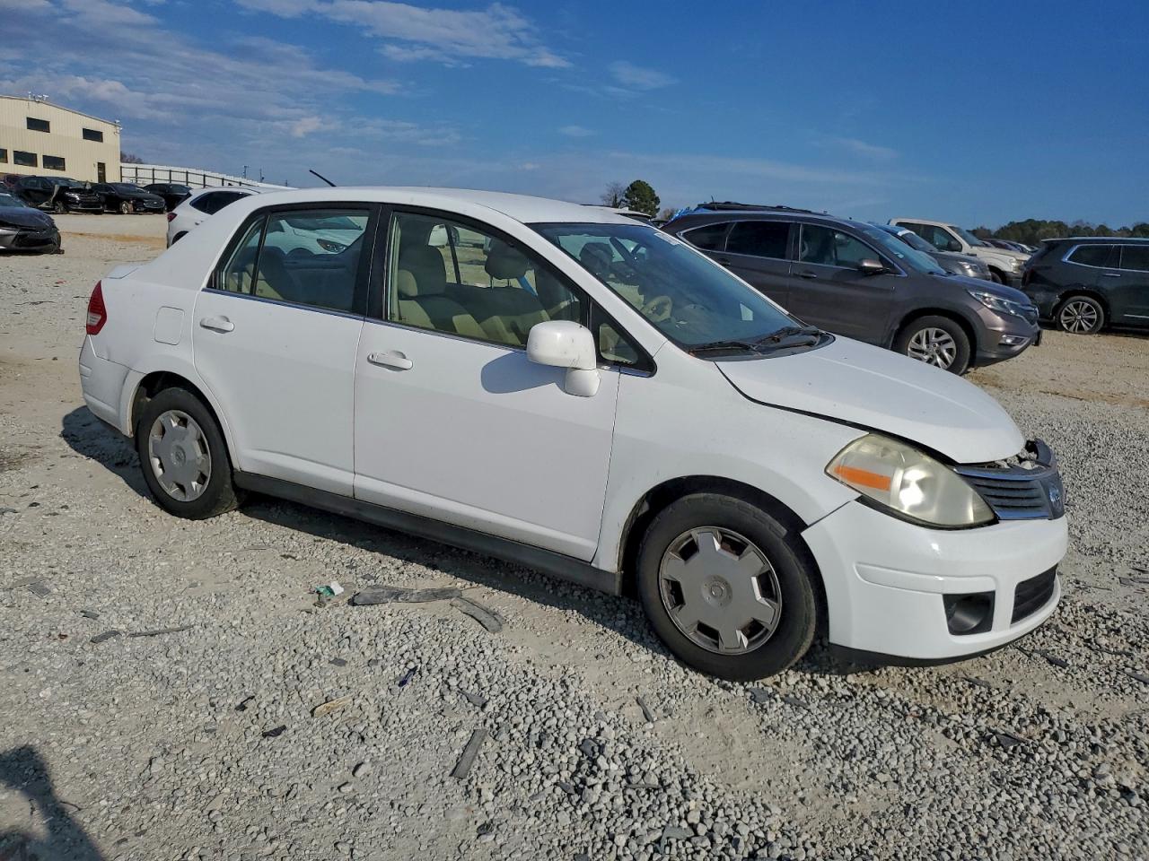Nissan Versa S Image 5
