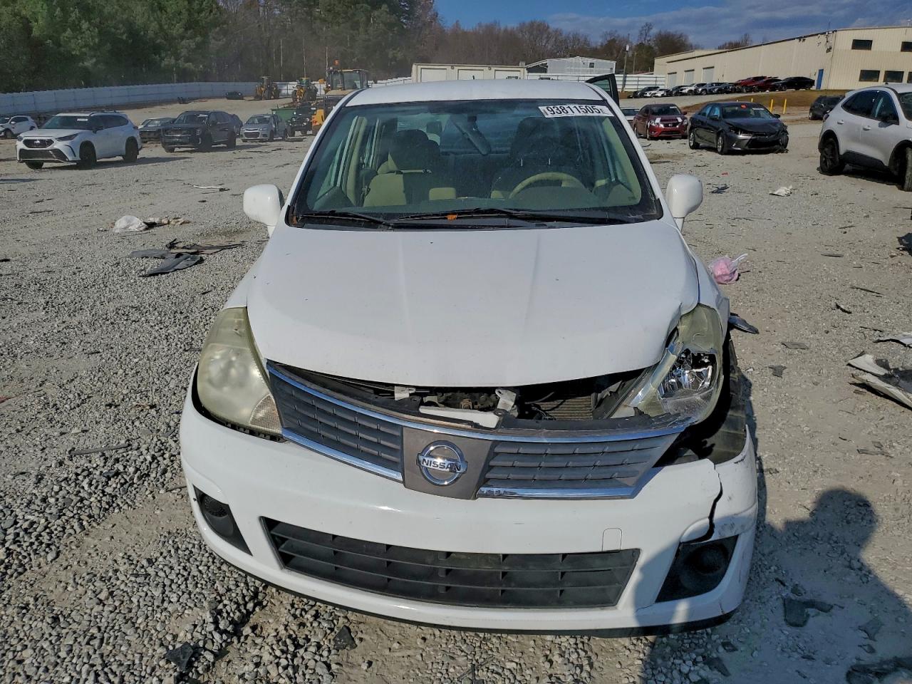 Nissan Versa S Image 11