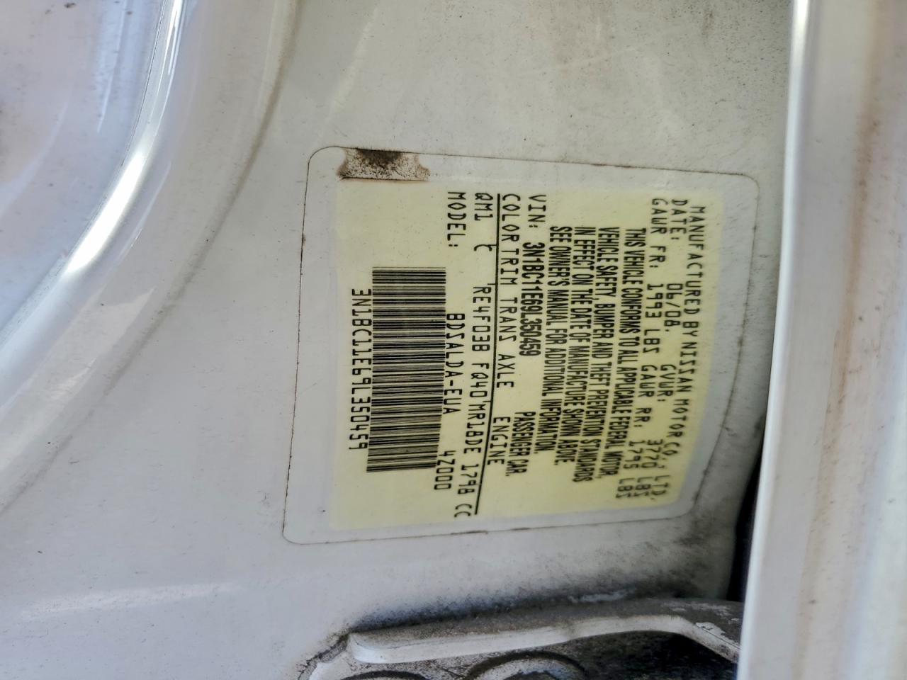 Nissan Versa S Image 6