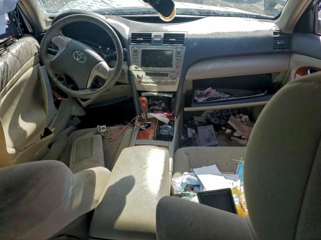 Toyota Camry Base Image 6