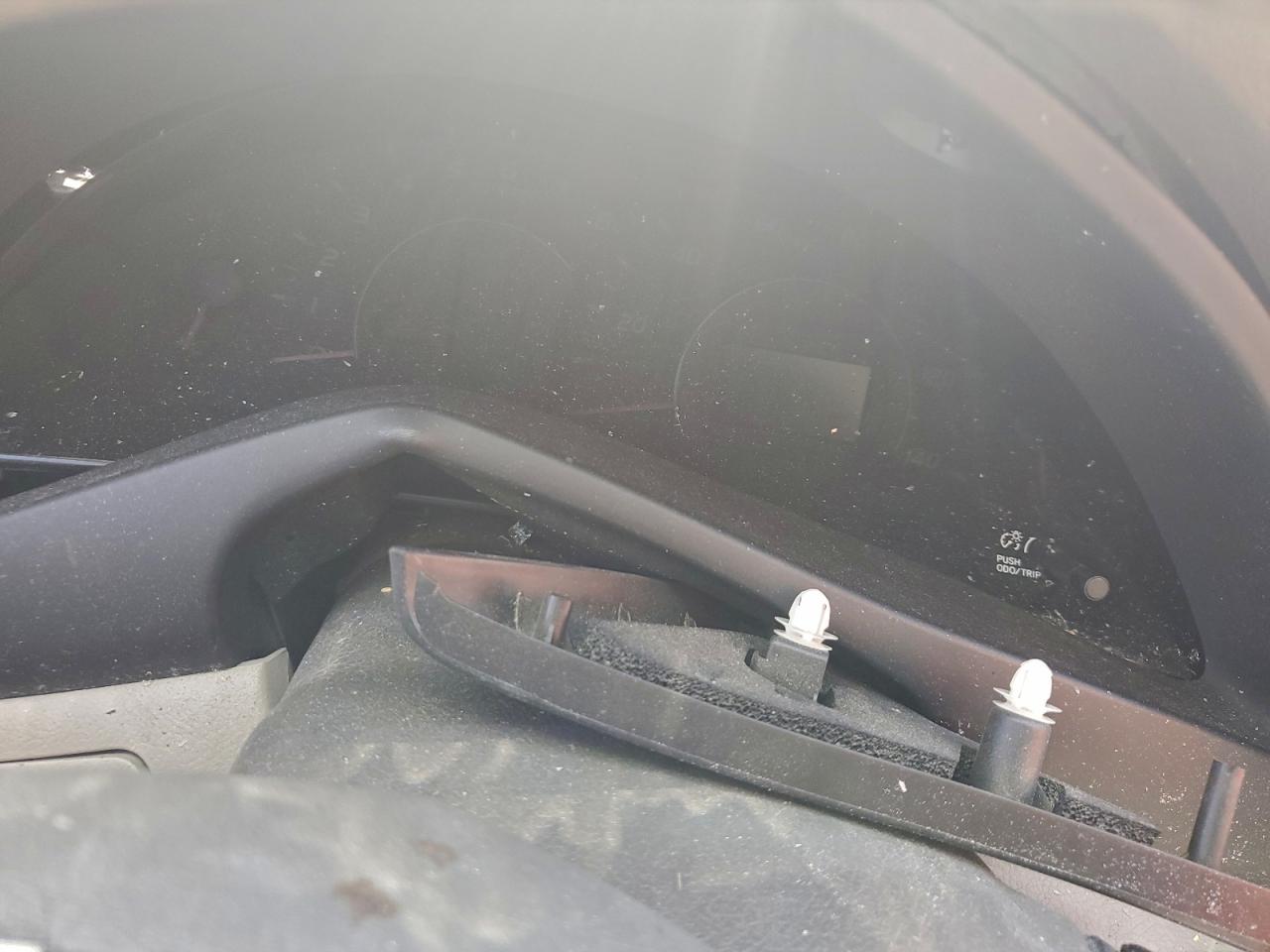 Toyota Camry Base Image 10