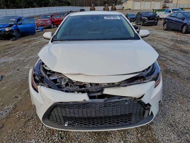 Toyota Corolla Le Image 4