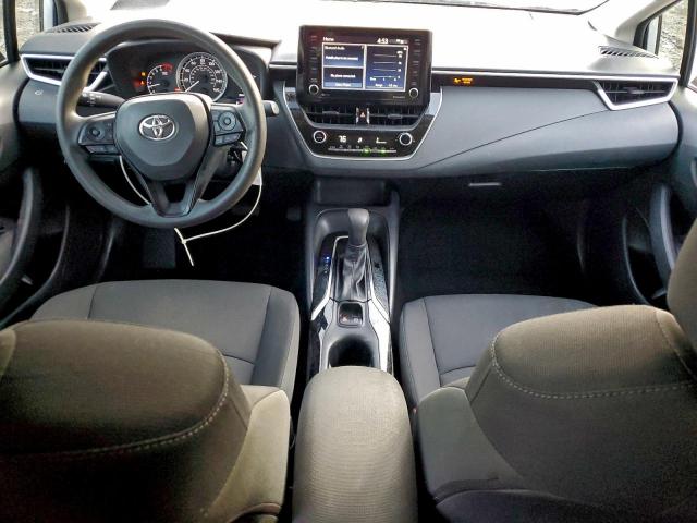 Toyota Corolla Le Image 10