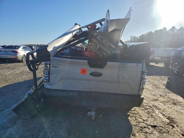 Ford F-150 Super Cab Image 12