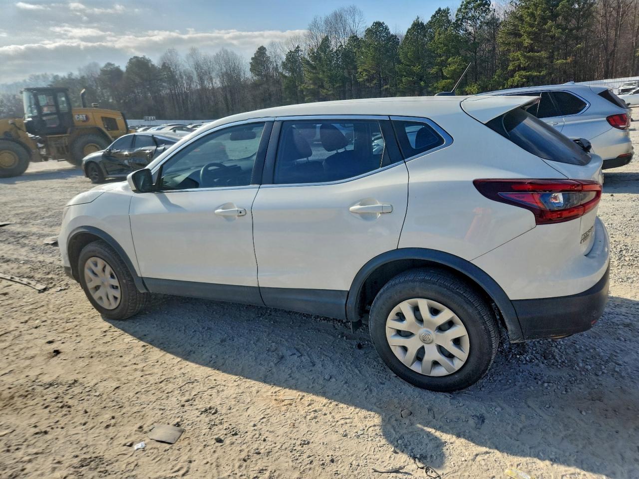 Nissan Rogue S Image 2