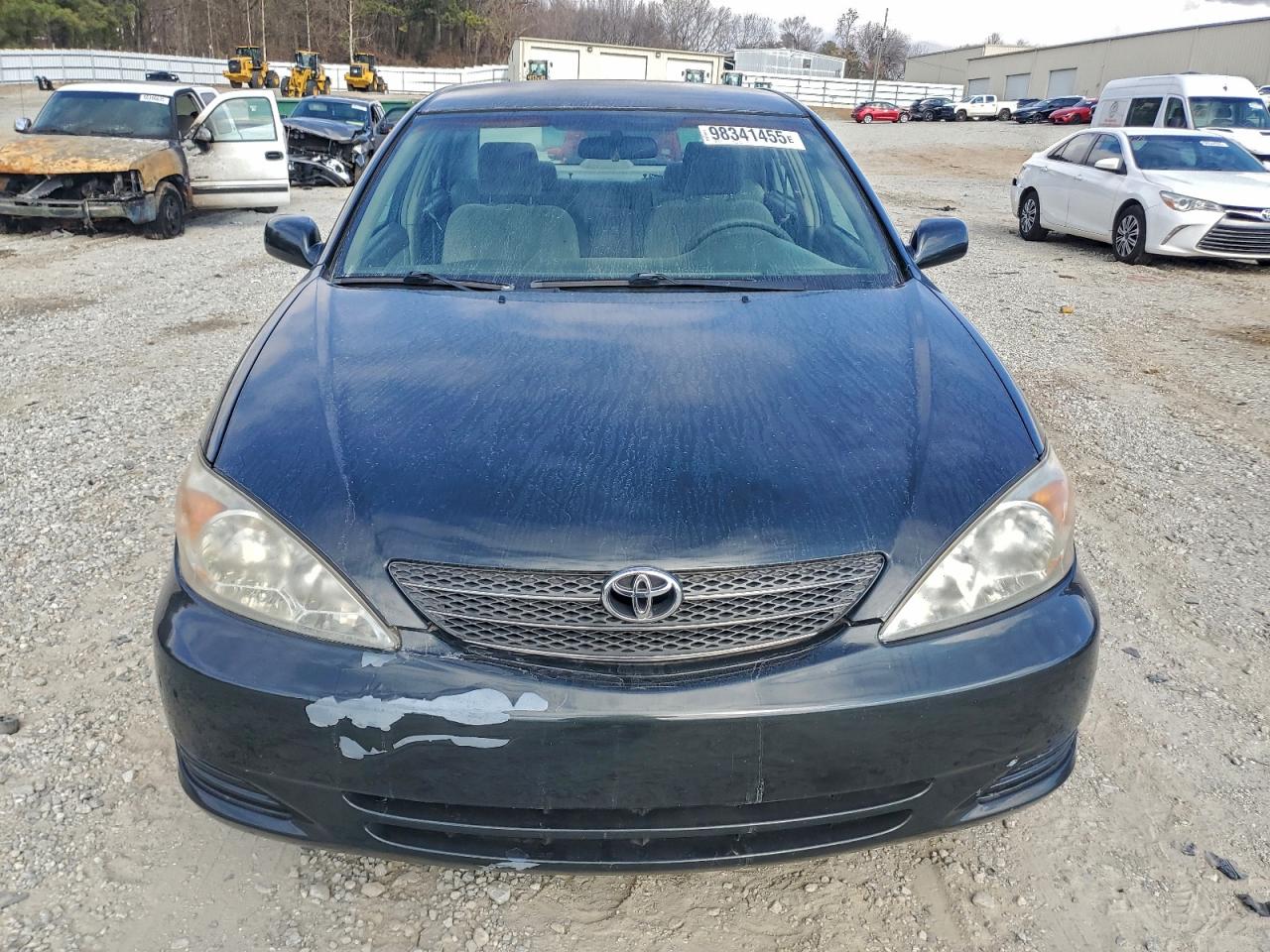 Toyota Camry Le Image 3