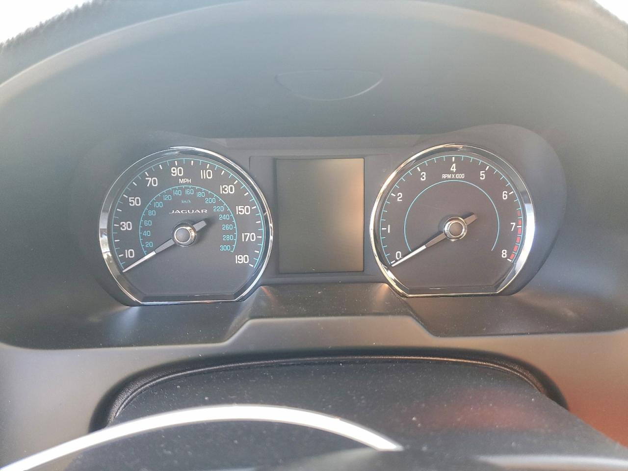 Jaguar XF 2.0t Premium Image 12