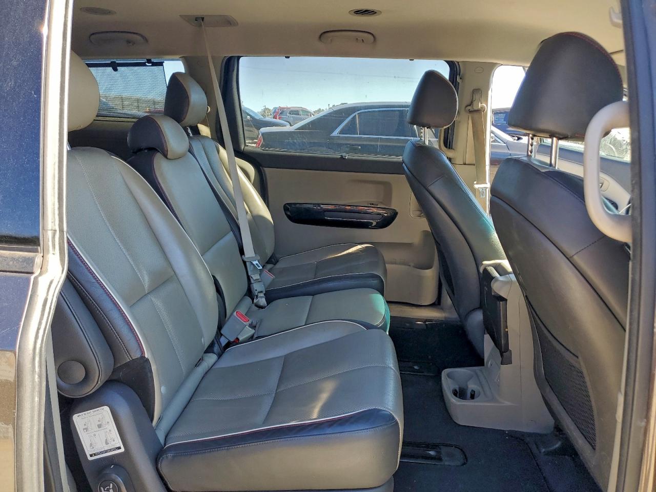 Kia Sedona Ex Image 11