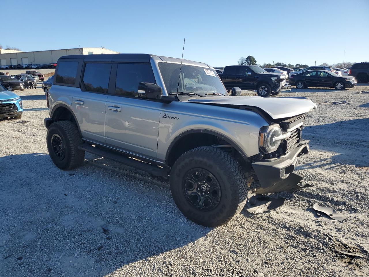 Ford Bronco Base Image 6