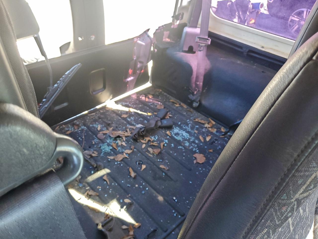 Jeep Wrangler Se Image 6