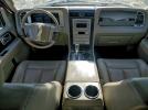 Lincoln Navigator Image 12