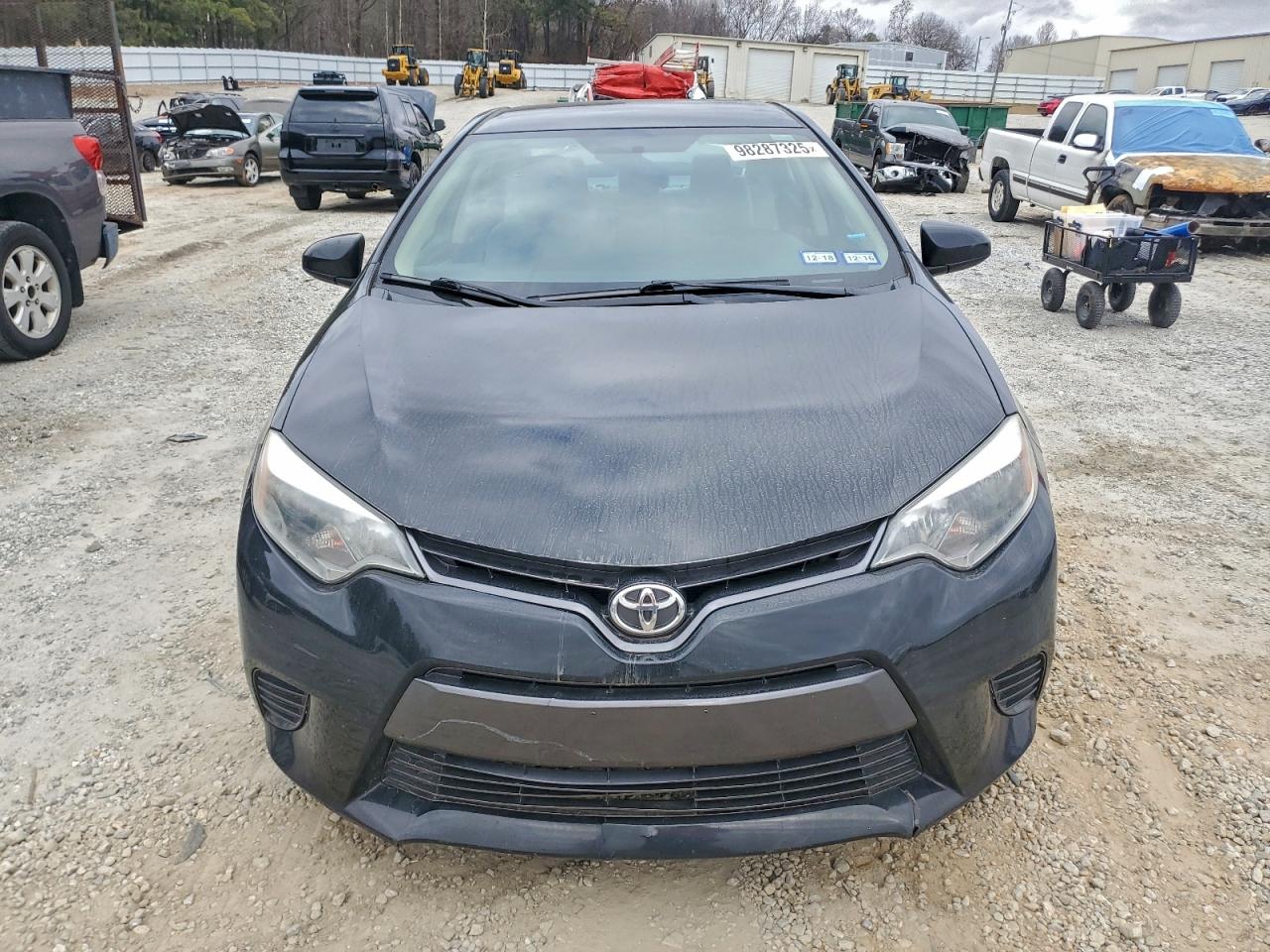 Toyota Corolla L Image 6