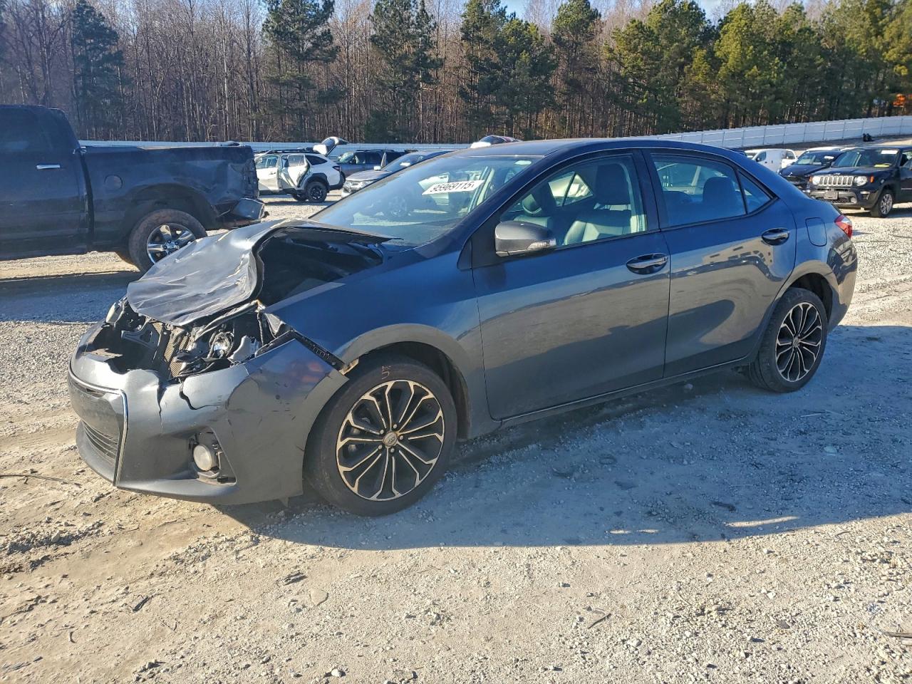 Toyota Corolla L Image 1