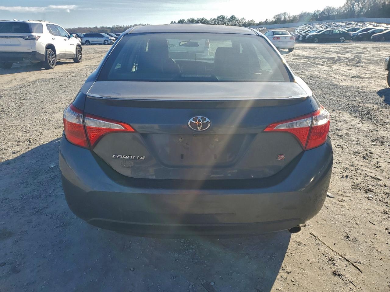 Toyota Corolla L Image 9