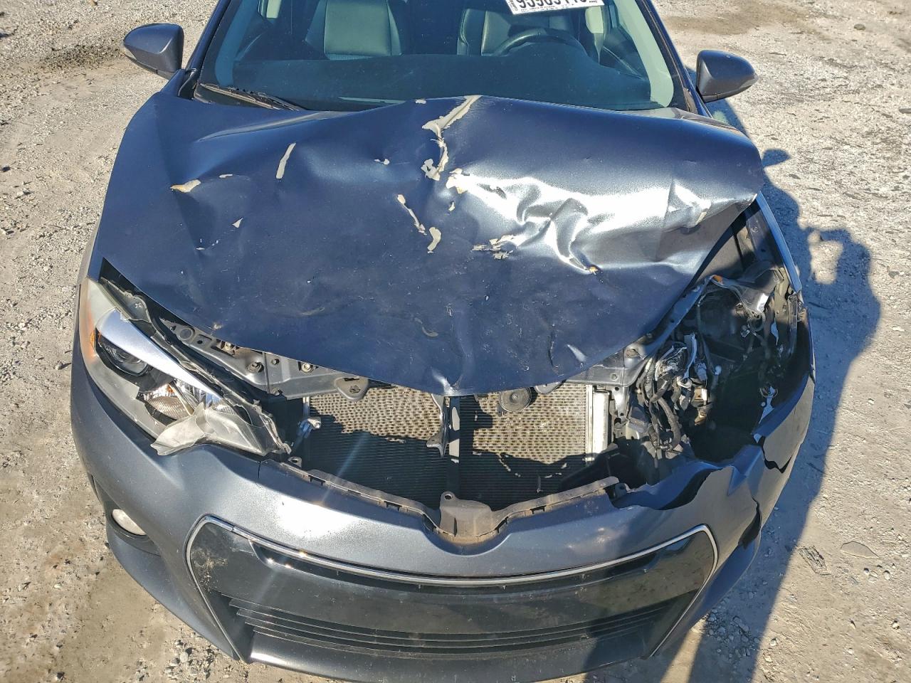 Toyota Corolla L Image 2