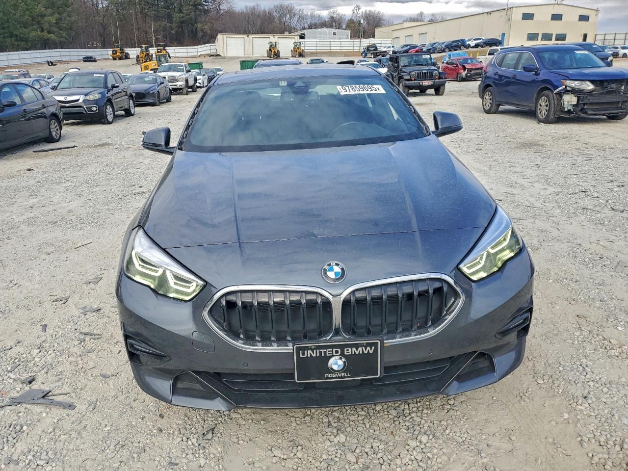 BMW 2 Series Image 6