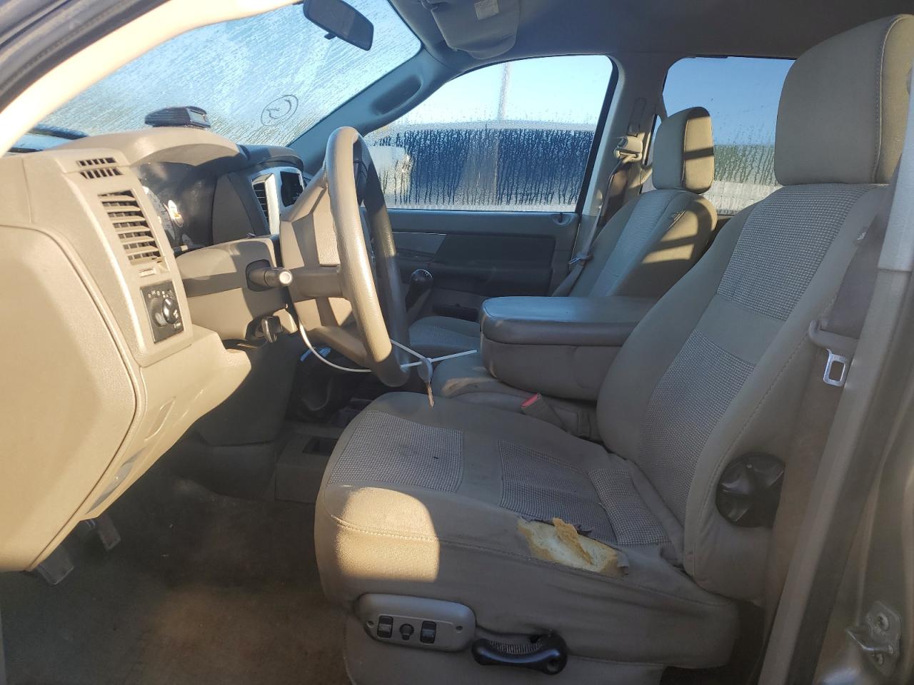 Dodge Ram 2500 St Image 8