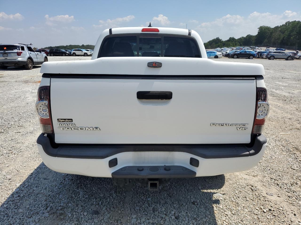Toyota Tacoma Double Cab Prerunner Image 8