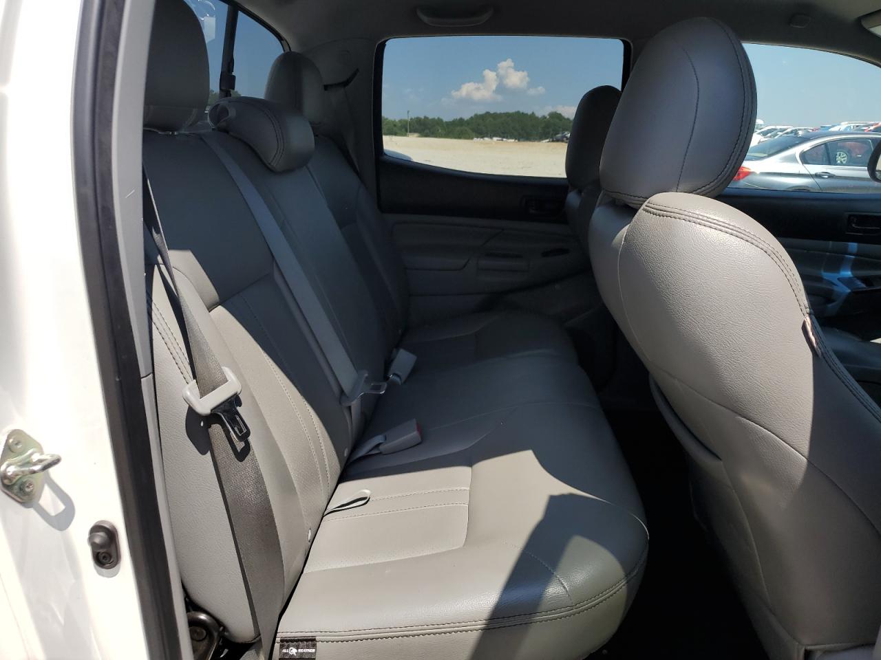 Toyota Tacoma Double Cab Prerunner Image 6