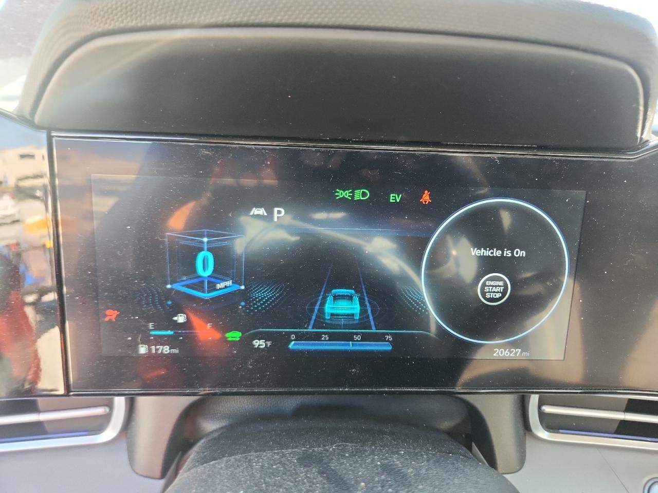 Hyundai ELANTRA Limited Image 9