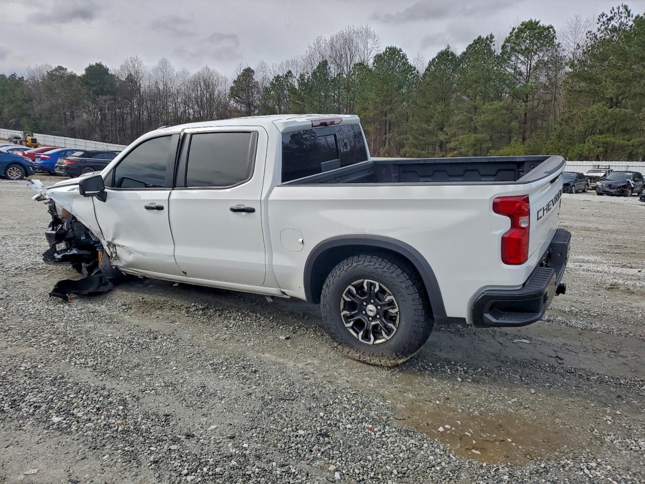 Chevrolet Silverado K1500 Zr2 Image 2