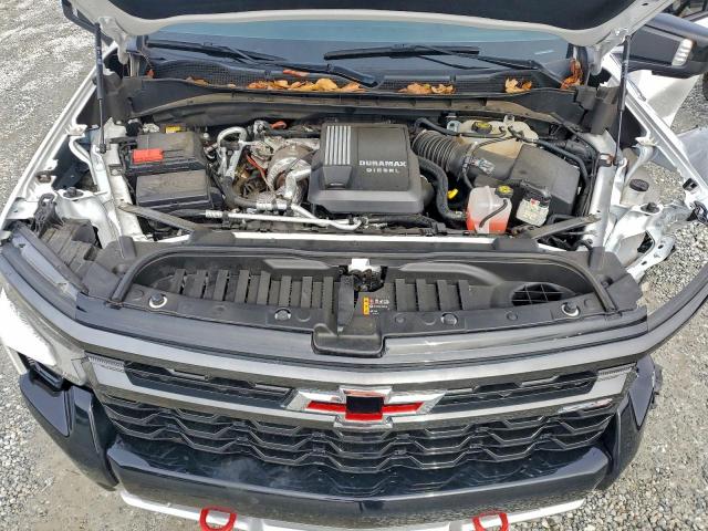 Chevrolet Silverado K1500 Zr2 Image 12