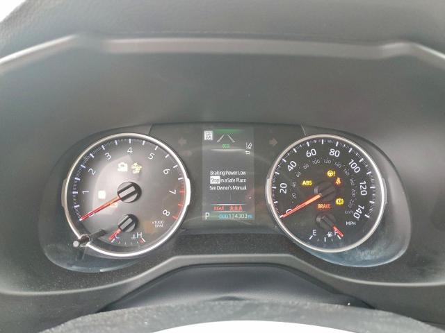 Toyota RAV4 Le Image 2