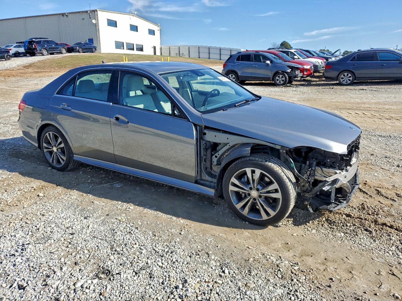 Mercedes-Benz E-Class 350 Image 5