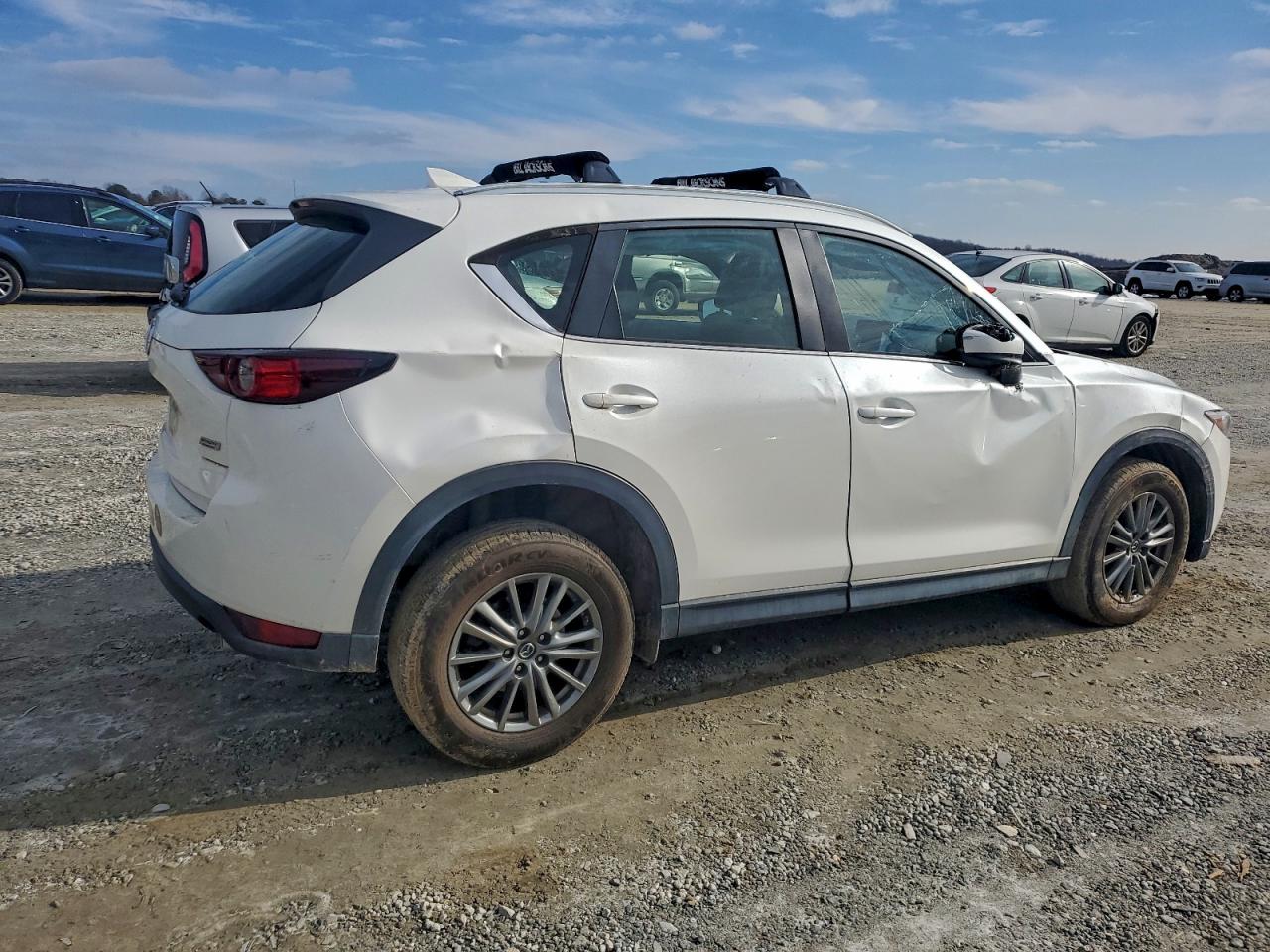 Mazda Cx Sport Image 2