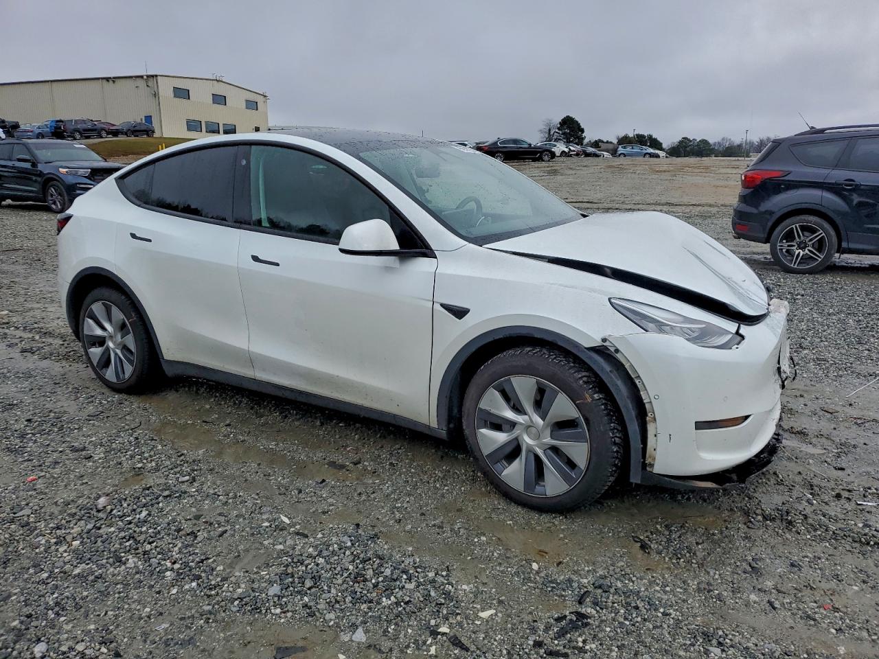 Tesla Model Y Image 9