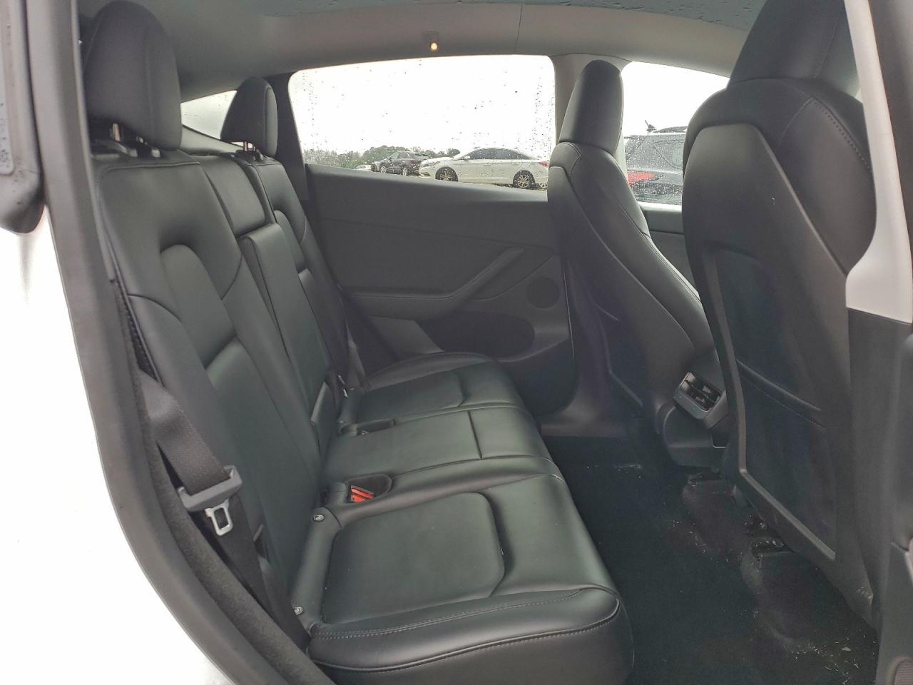 Tesla Model Y Image 7