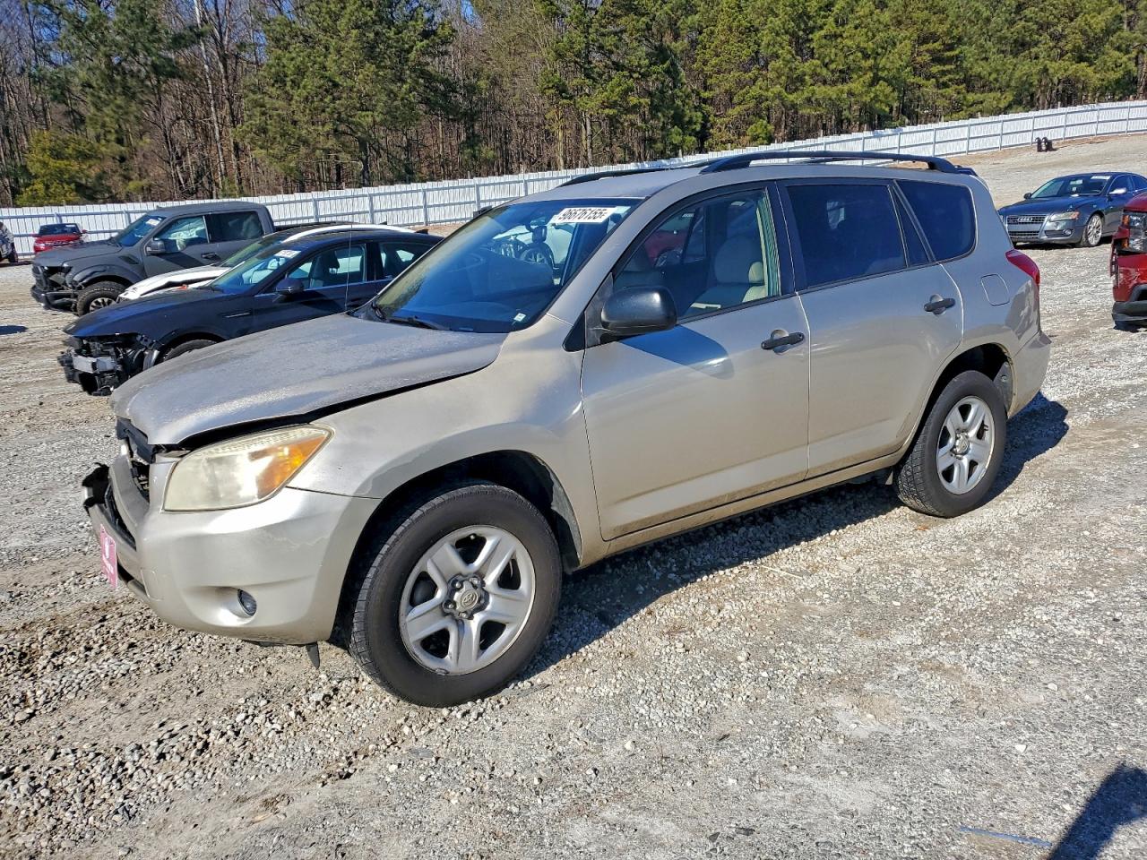 Toyota RAV4 Image 1