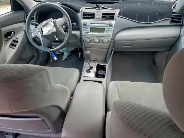 Toyota Camry Ce Image 3
