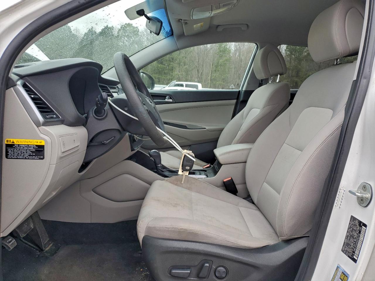 Hyundai TUCSON Limited Image 12