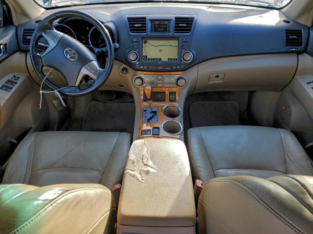 Toyota Highlander Hybrid Limited Image 10