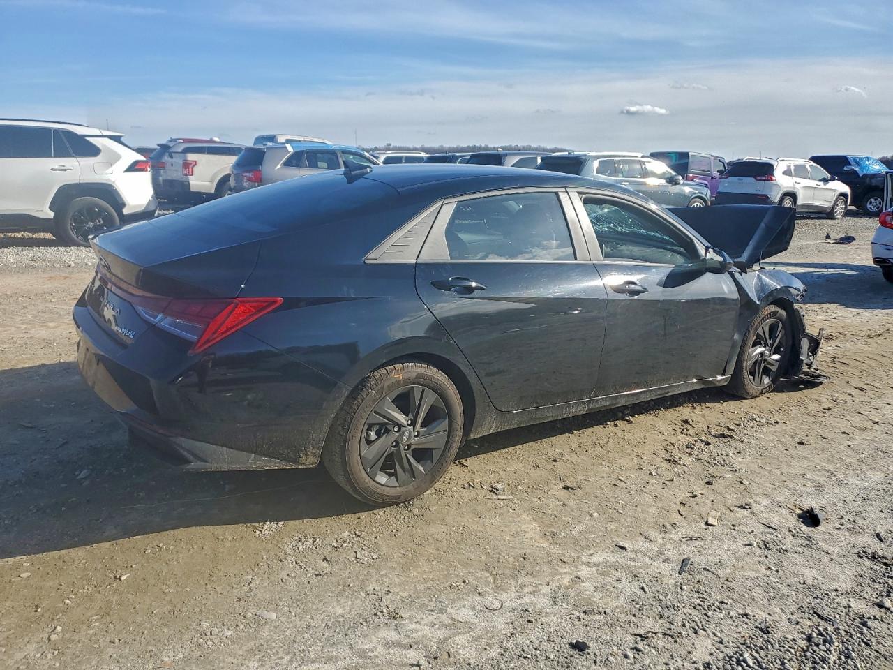 Hyundai ELANTRA Blue Image 3