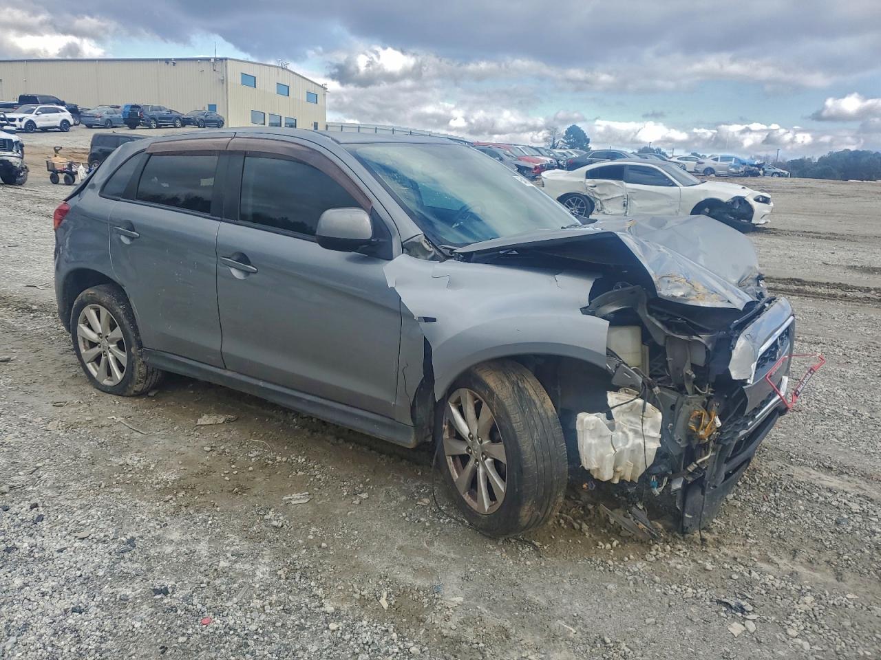 Mitsubishi Outlander Es Image 3