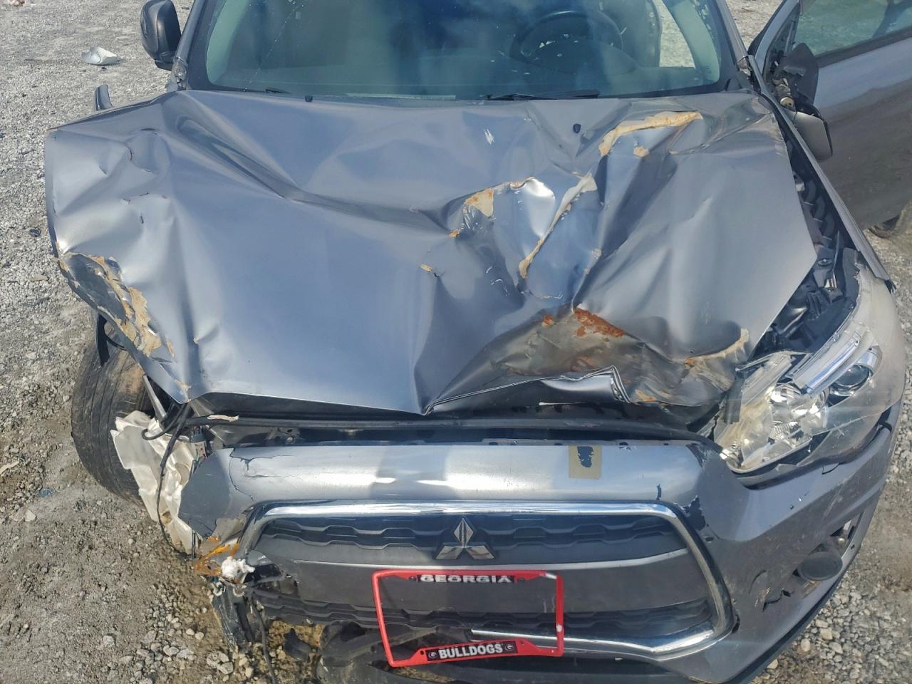 Mitsubishi Outlander Es Image 13