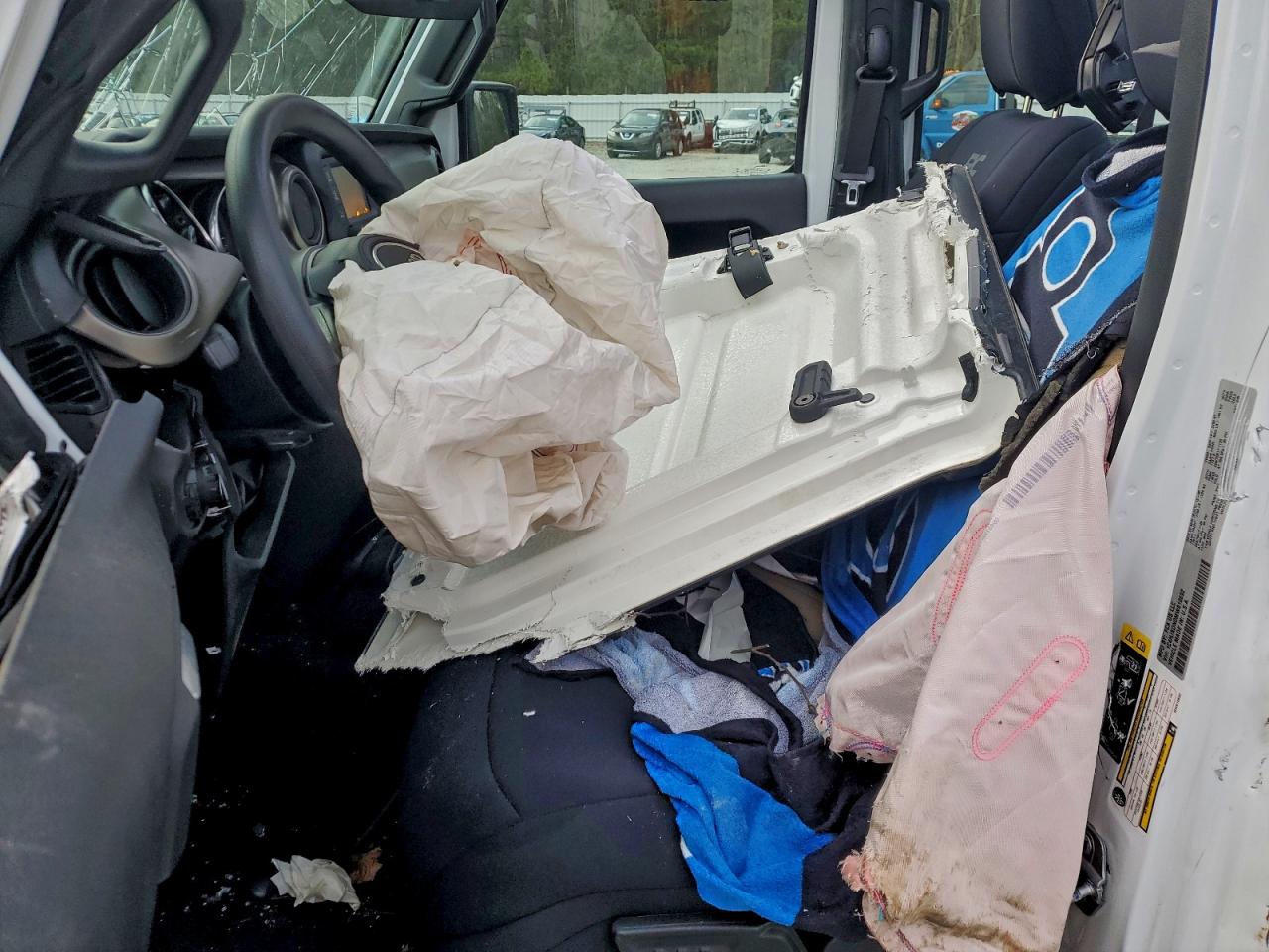 Jeep Wrangler Sport Image 5