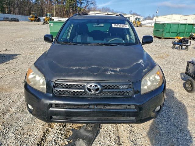 Toyota RAV4 Sport Image 3