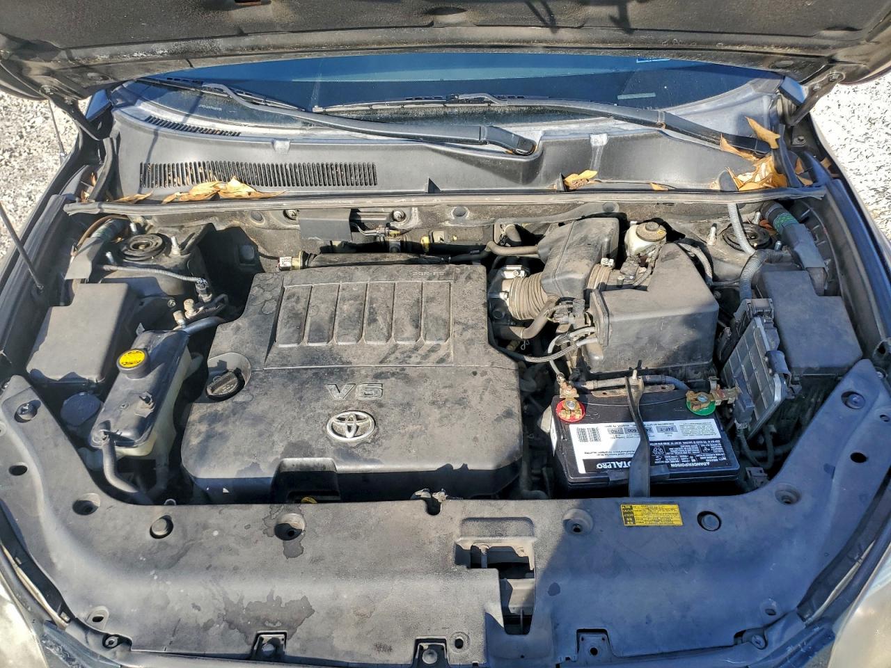 Toyota RAV4 Sport Image 12