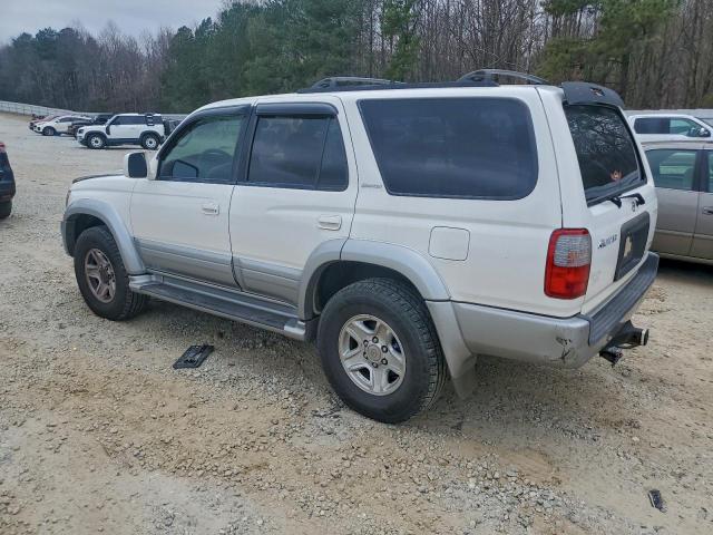Toyota 4Runner Limited Image 9