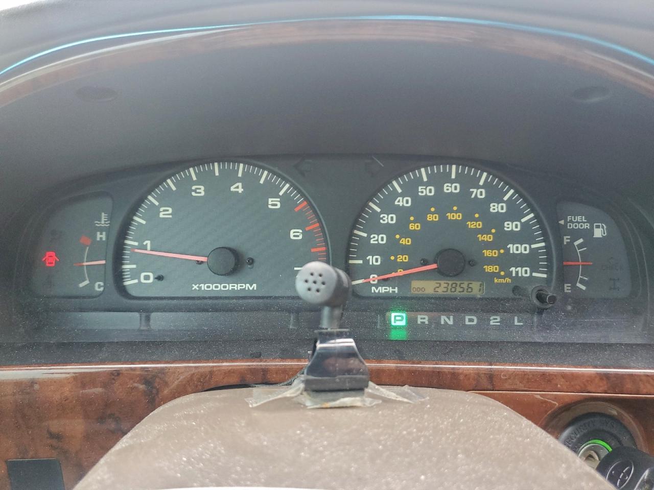 Toyota 4Runner Limited Image 6