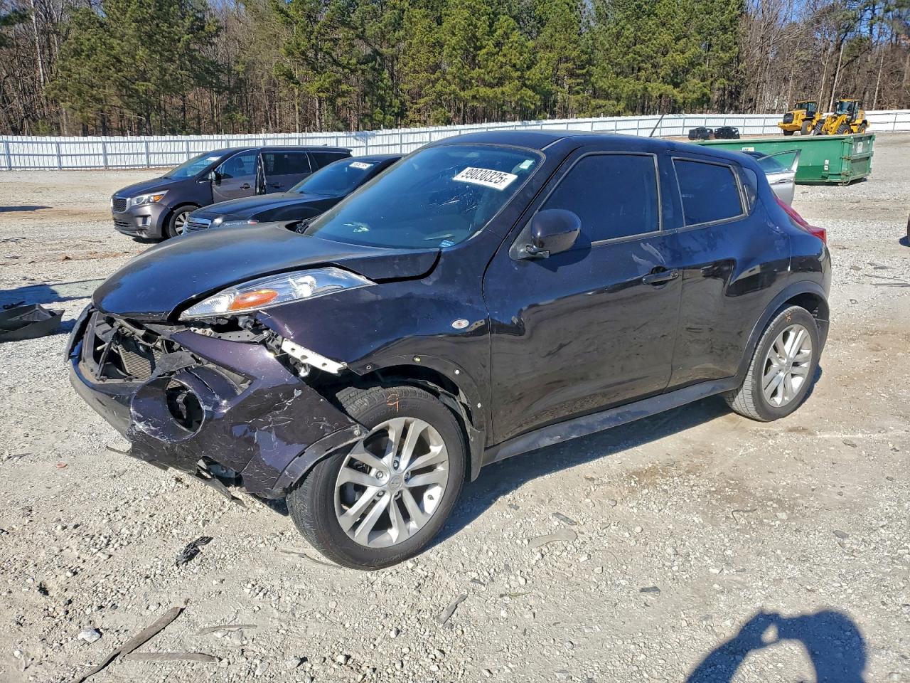 Nissan JUKE S Image 1