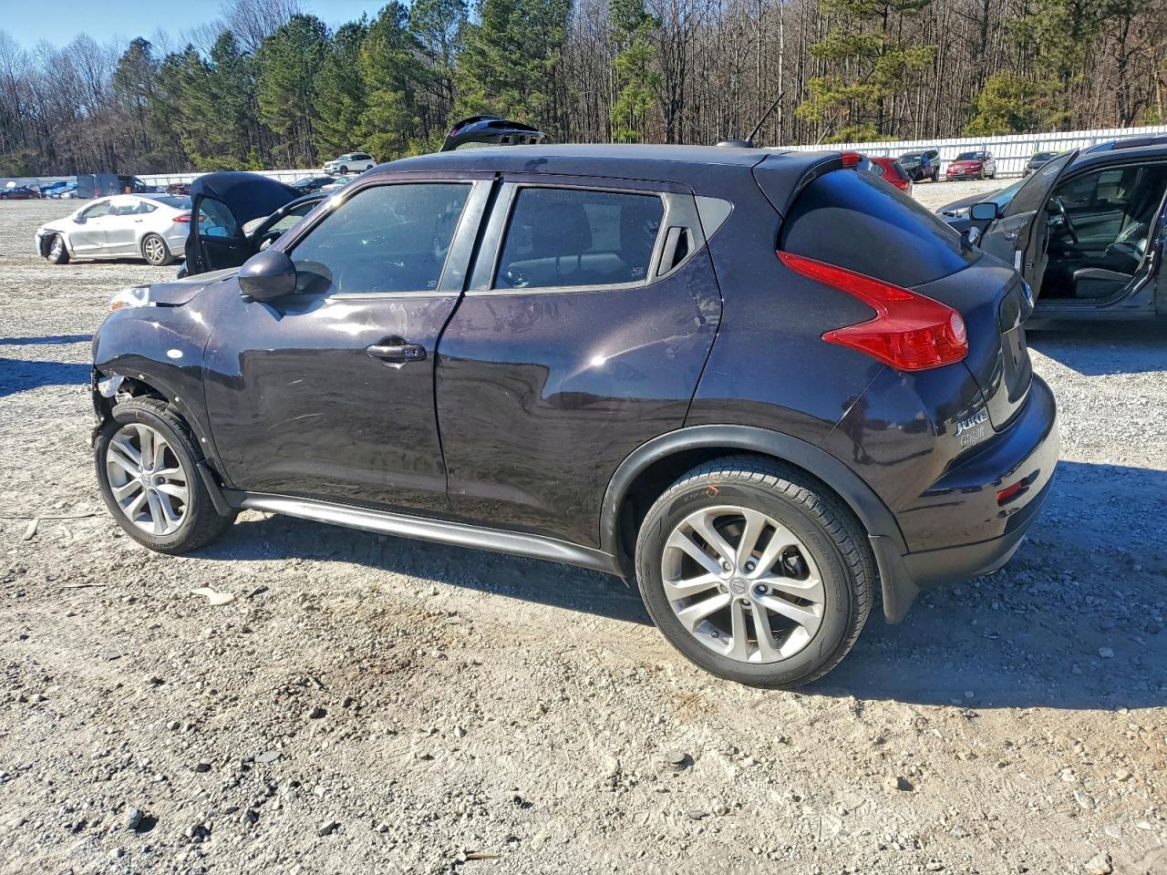 Nissan JUKE S Image 2