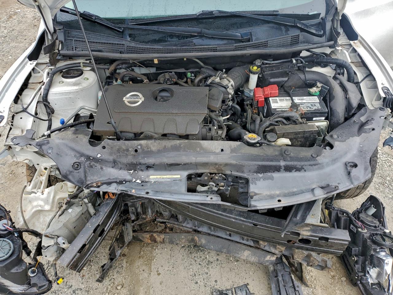 Nissan Sentra S Image 8