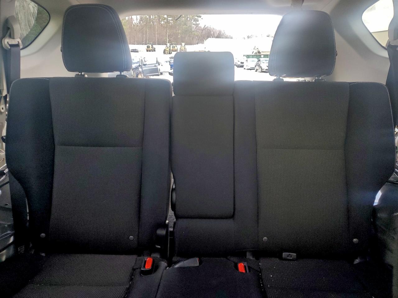 Toyota RAV4 Xle Image 7