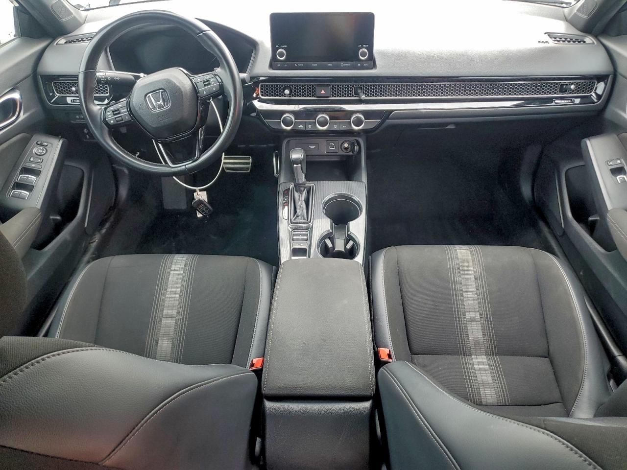 Honda Civic Sport Image 12